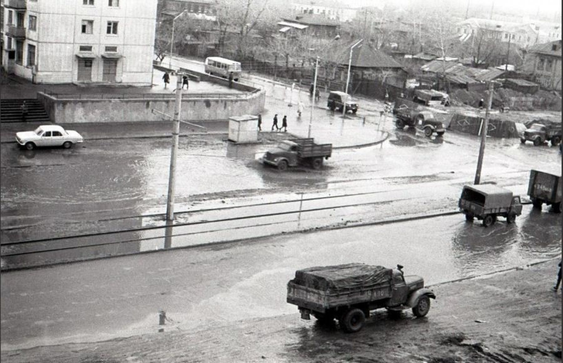 Вдоль Шорной до Озёрной: вспоминаем историю переулка Коммунарский 