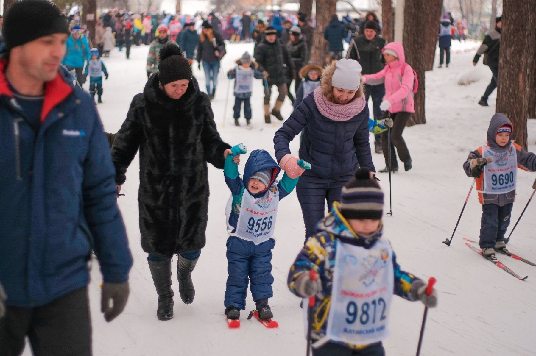 Бийск принял участие в массовой гонке «Лыжня России» 