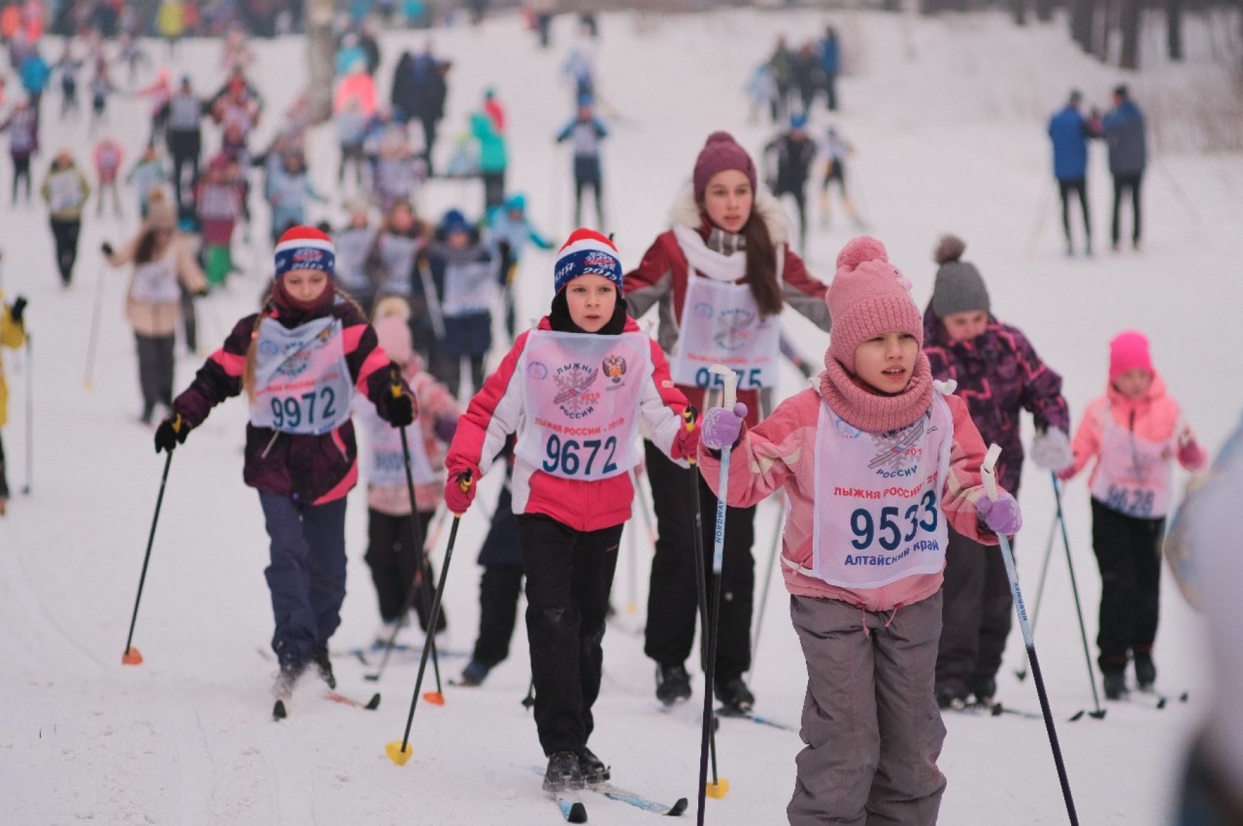 Бийск принял участие в массовой гонке «Лыжня России» 