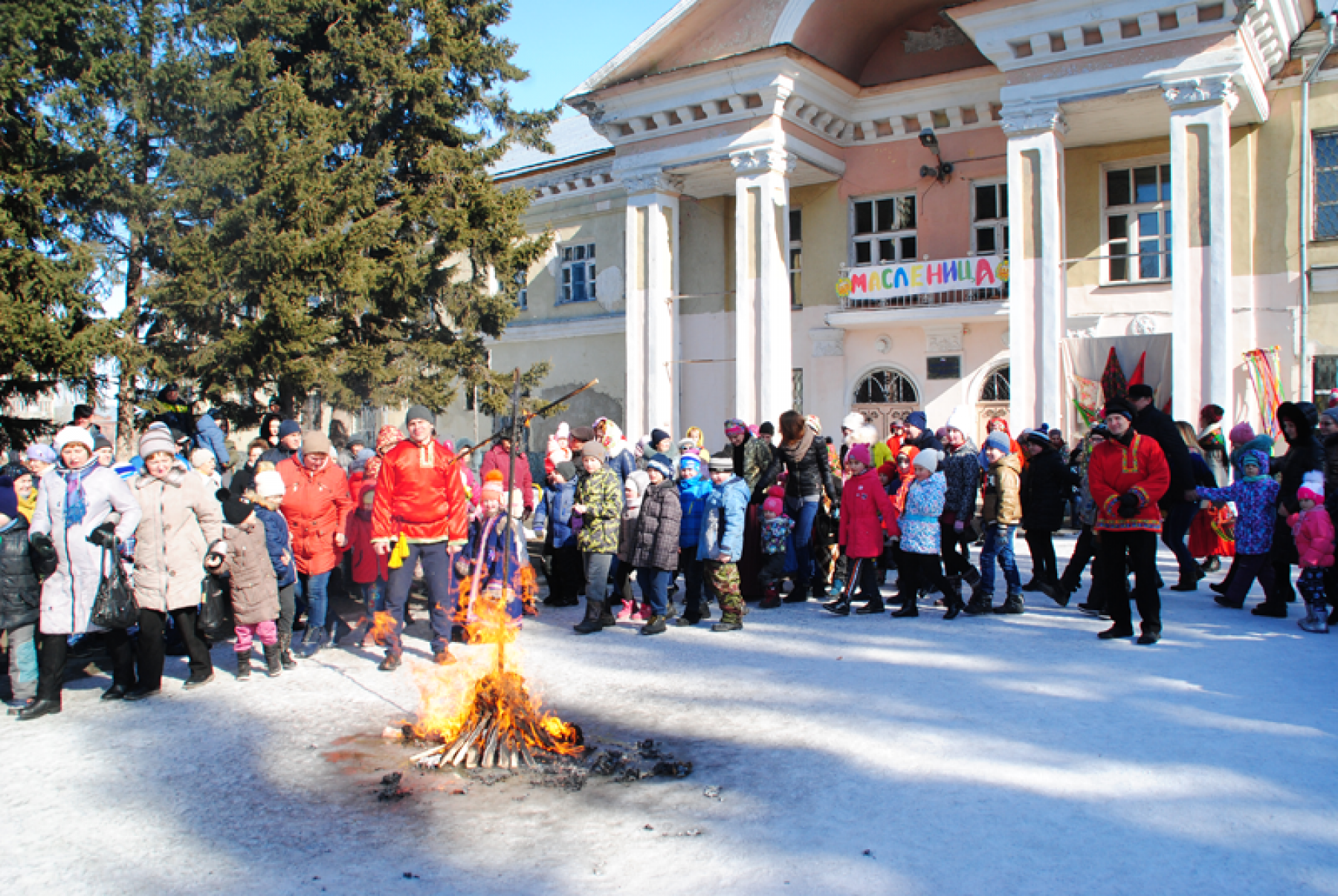 Как проводили зиму на Льнокомбинате 