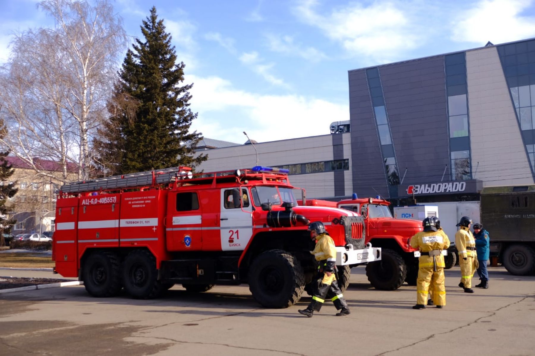 Катера, пирожки и раскладушки: в Бийске готовятся к паводку