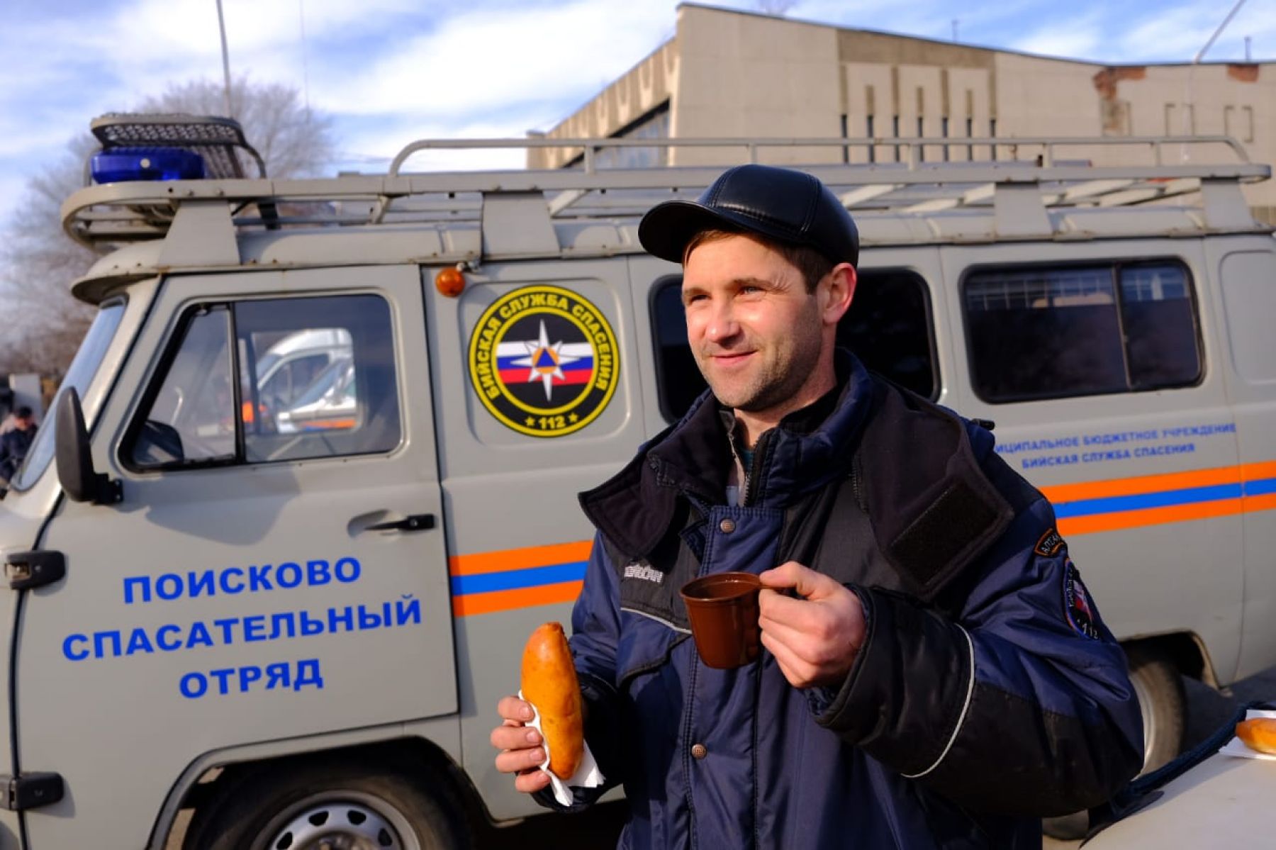 Катера, пирожки и раскладушки: в Бийске готовятся к паводку