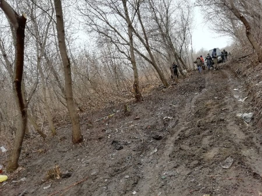 Бийчане провели уборку территории в районе лесозавода 