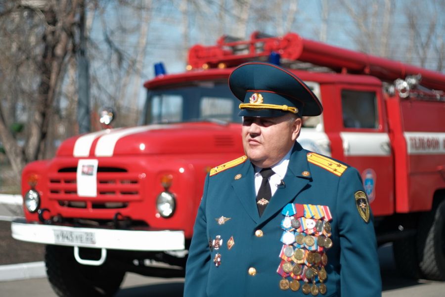 Боевая подготовка: бийские пожарные отмечают профессиональный праздник