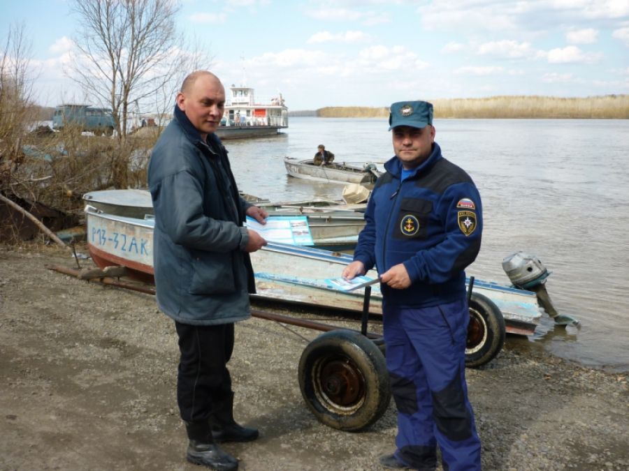 Госинспекторы ГИМС проводят патрулирование на реках Алтайского края 