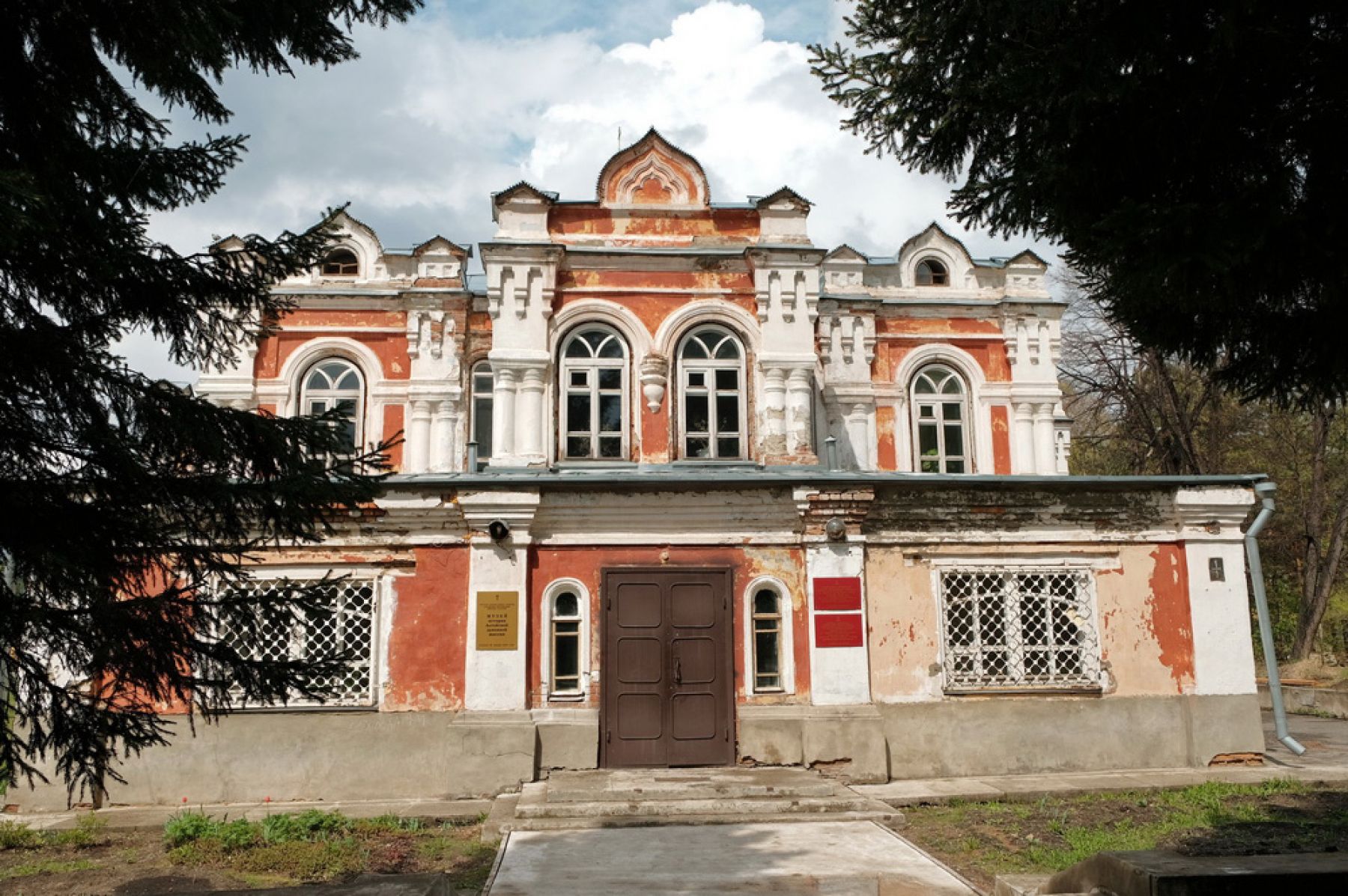 Среди экспонатов этого музея - уникальные предметы культуры и быта ХVII–ХХ веков