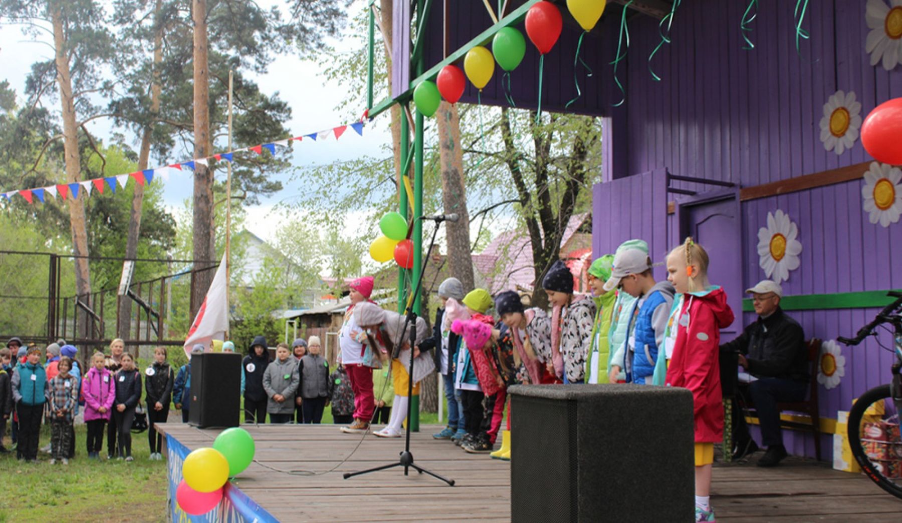 Конкурс для школьников «Безопасное колесо» провели в Бийске сотрудники ГИБДД 