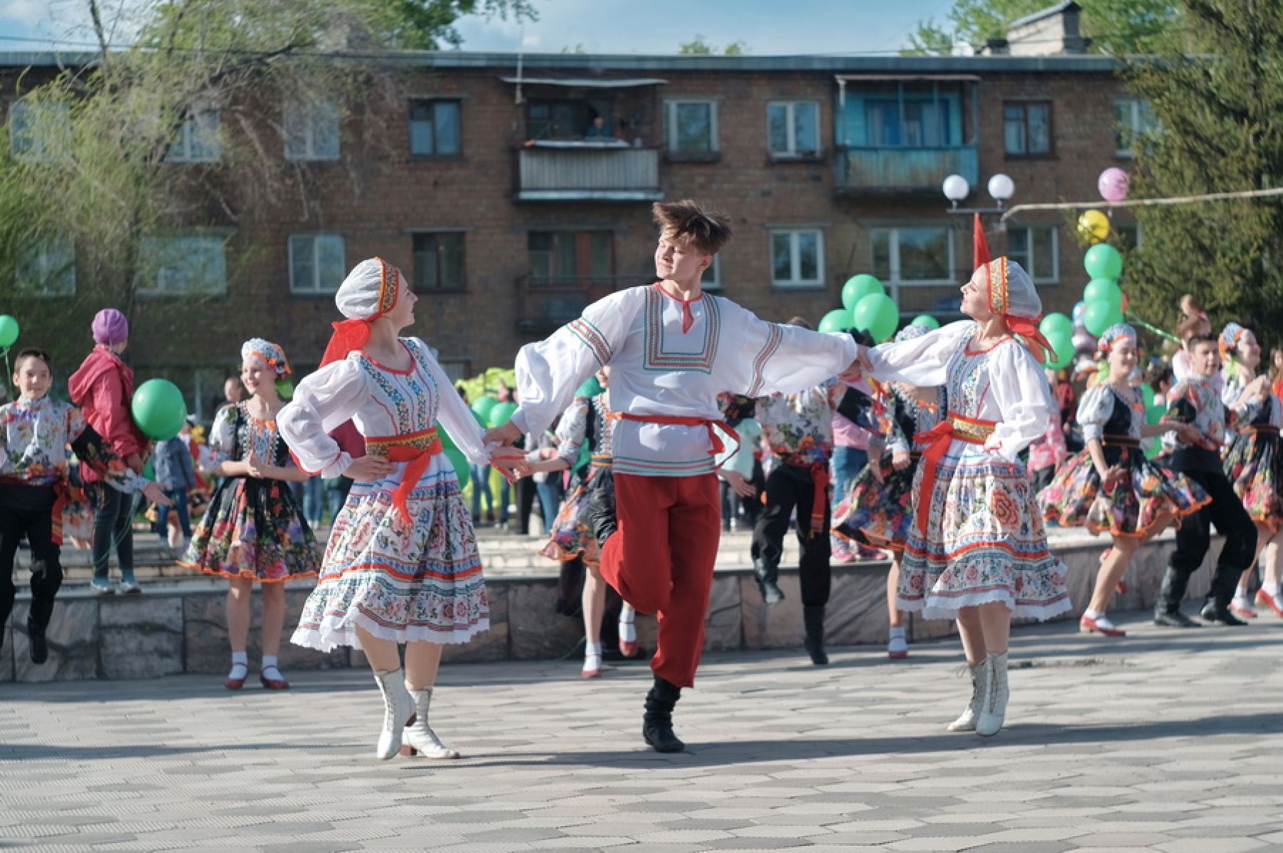 Бийчане отметили День химика на площадке ДК БОЗ 