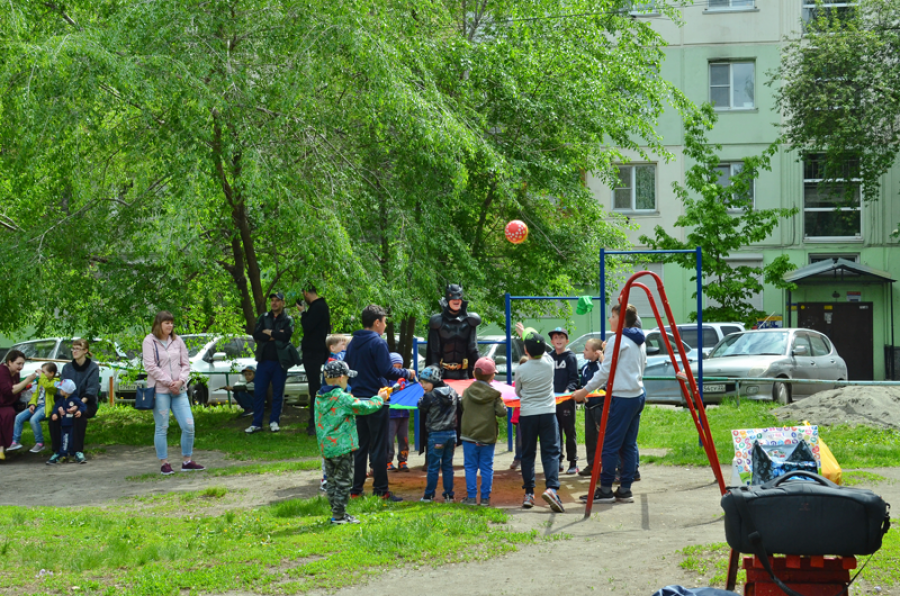 Современная детская площадка появится в Бийске в районе вокзала 