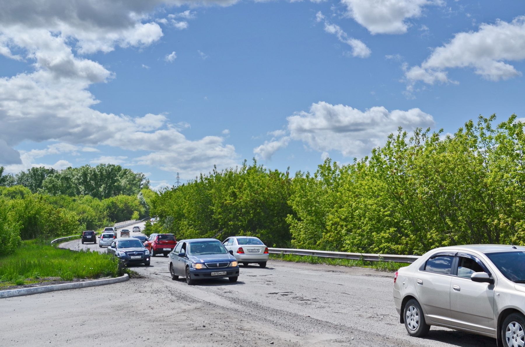 Большой крюк по «убитой» дороге ждет бийчан из-за закрытия тоннеля 