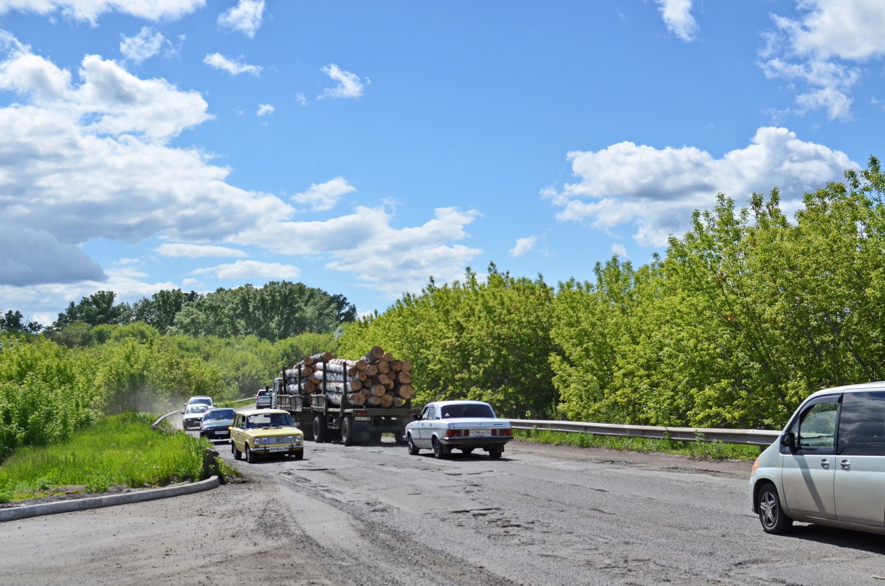 Большой крюк по «убитой» дороге ждет бийчан из-за закрытия тоннеля 