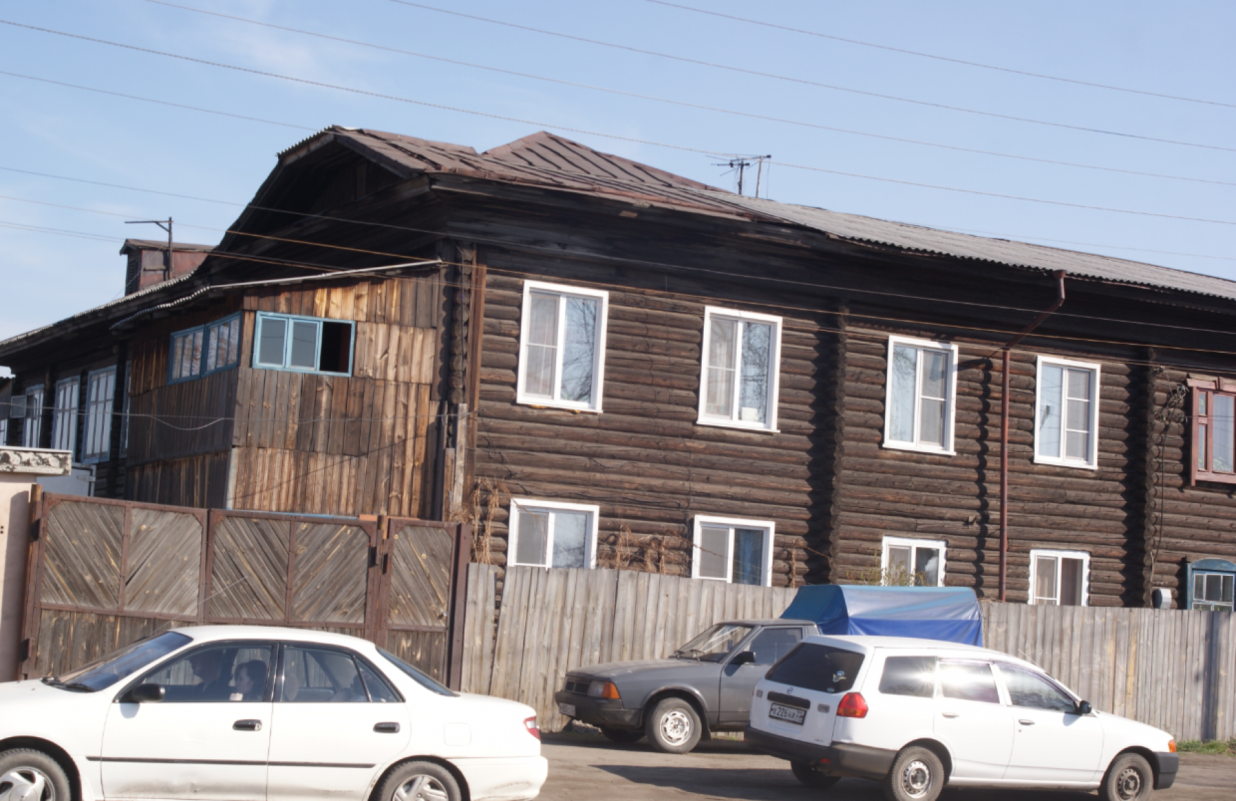 Правила благоустройства заставят бийчан мыть фасады и соскребать объявления