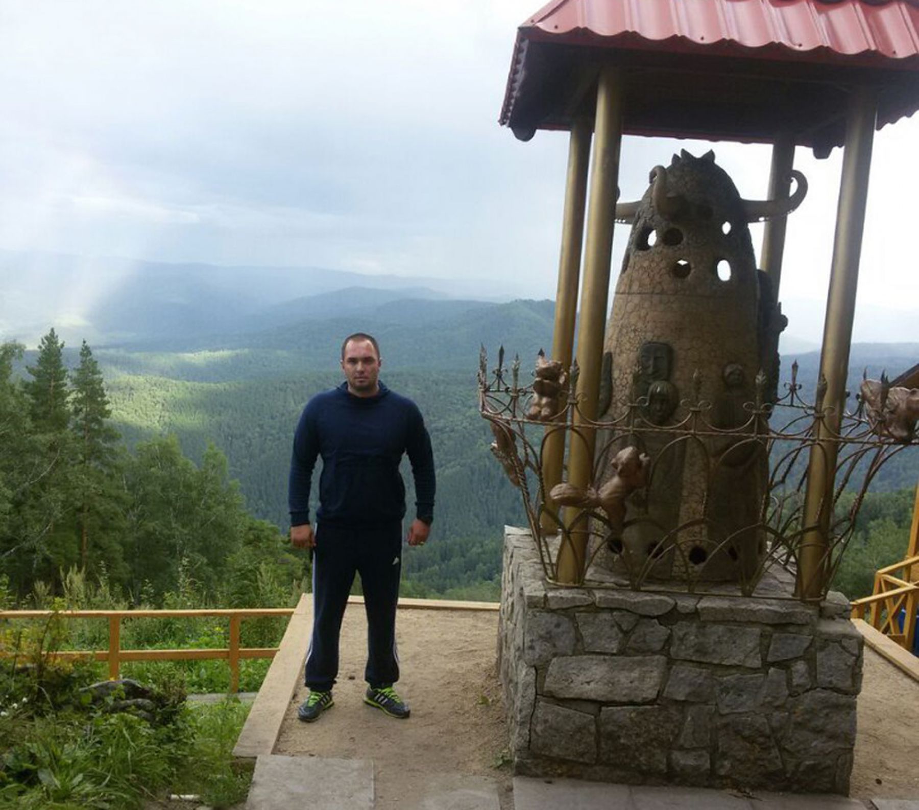 Депутаты Алтайского райсобрания поддержали коллегу обвиняемого по 2-м статьям УК