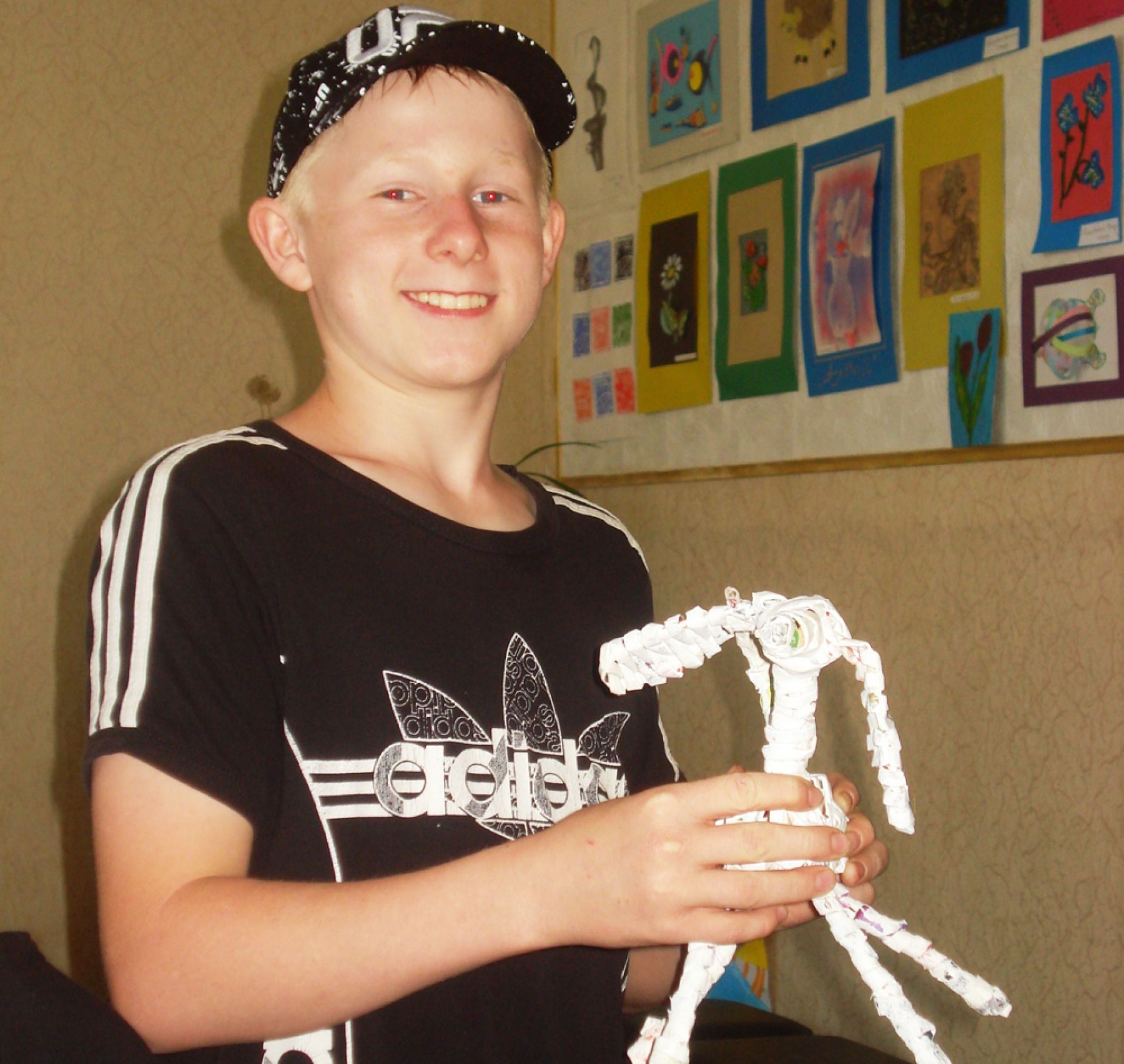 Капельки волшебства на детском празднике познают бийские кадеты в лагере