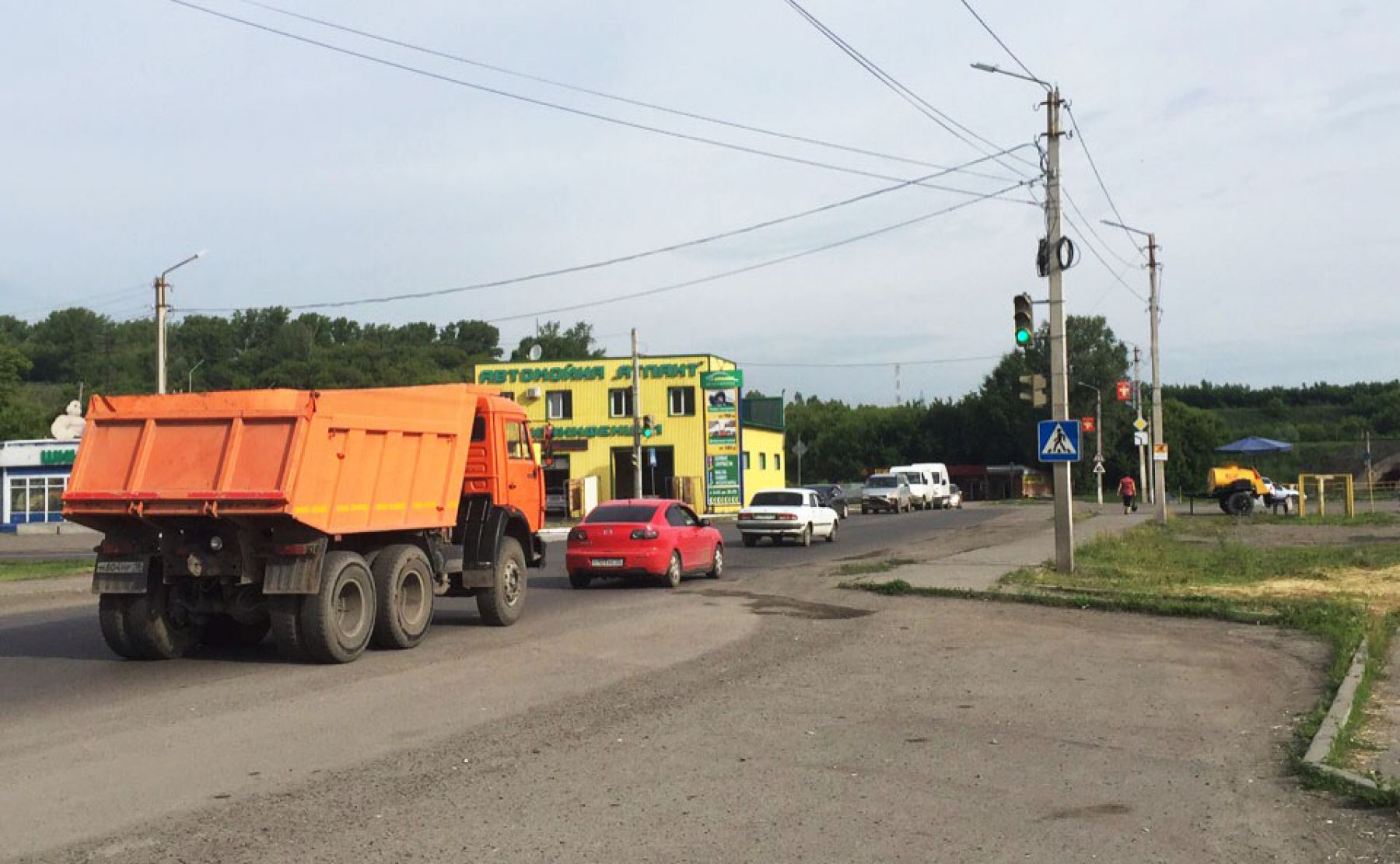 Почему с появлением светофоров на двух бийских перекрестках возникли пробки