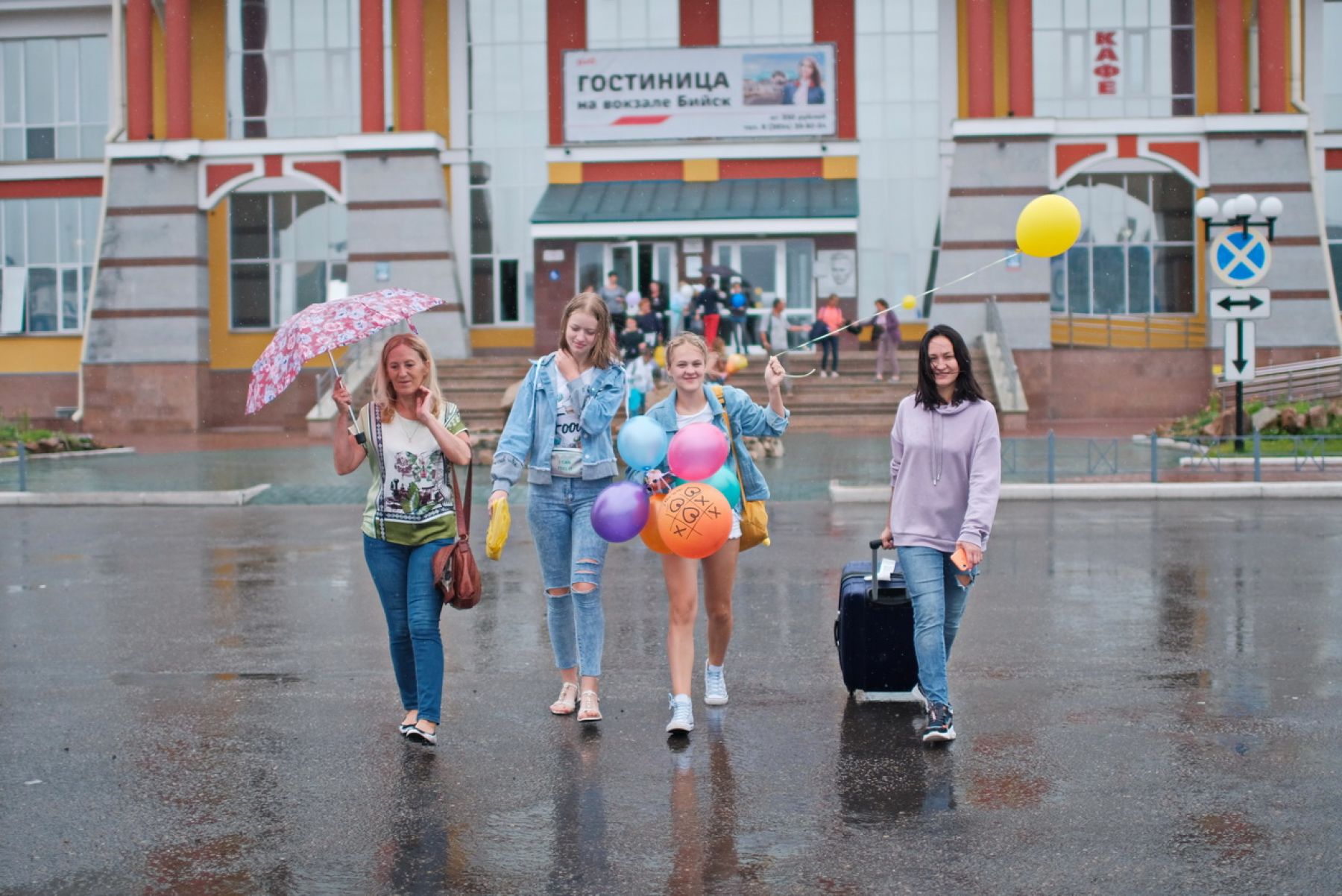 Покорили Тунис: ансамбль «Росинка» привез награды с фестиваля «Краски Сахары» 