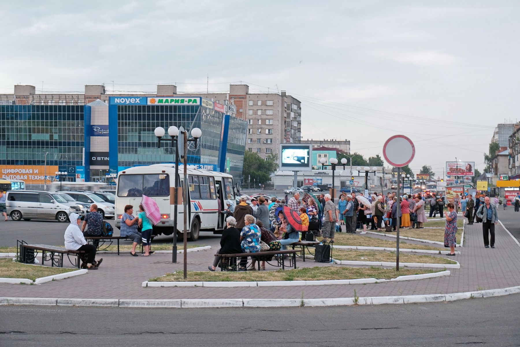 Как килек в банке: бийские дачники жалуются на работу садоводческих маршрутов