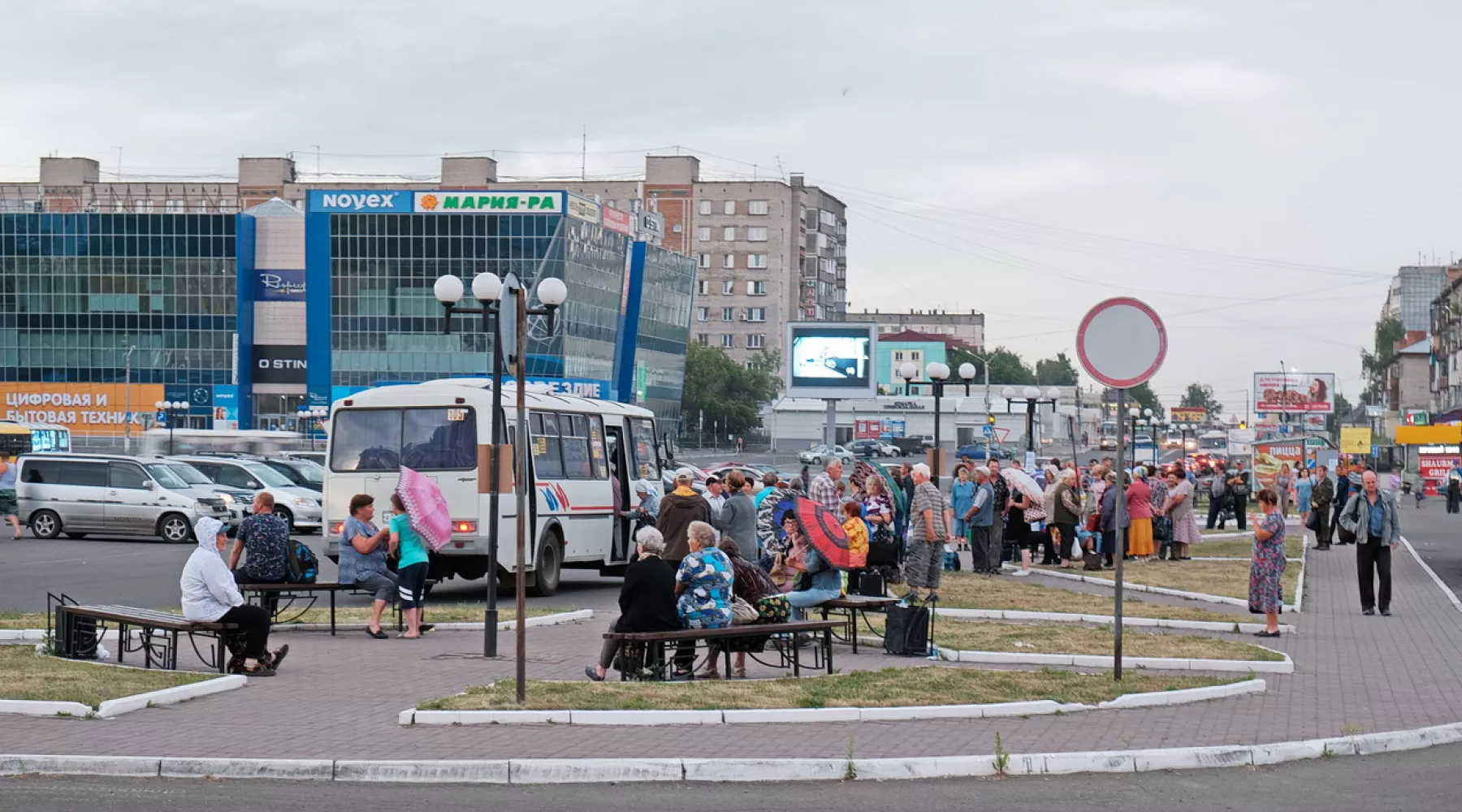 Как килек в банке: бийские дачники жалуются на работу садоводческих маршрутов