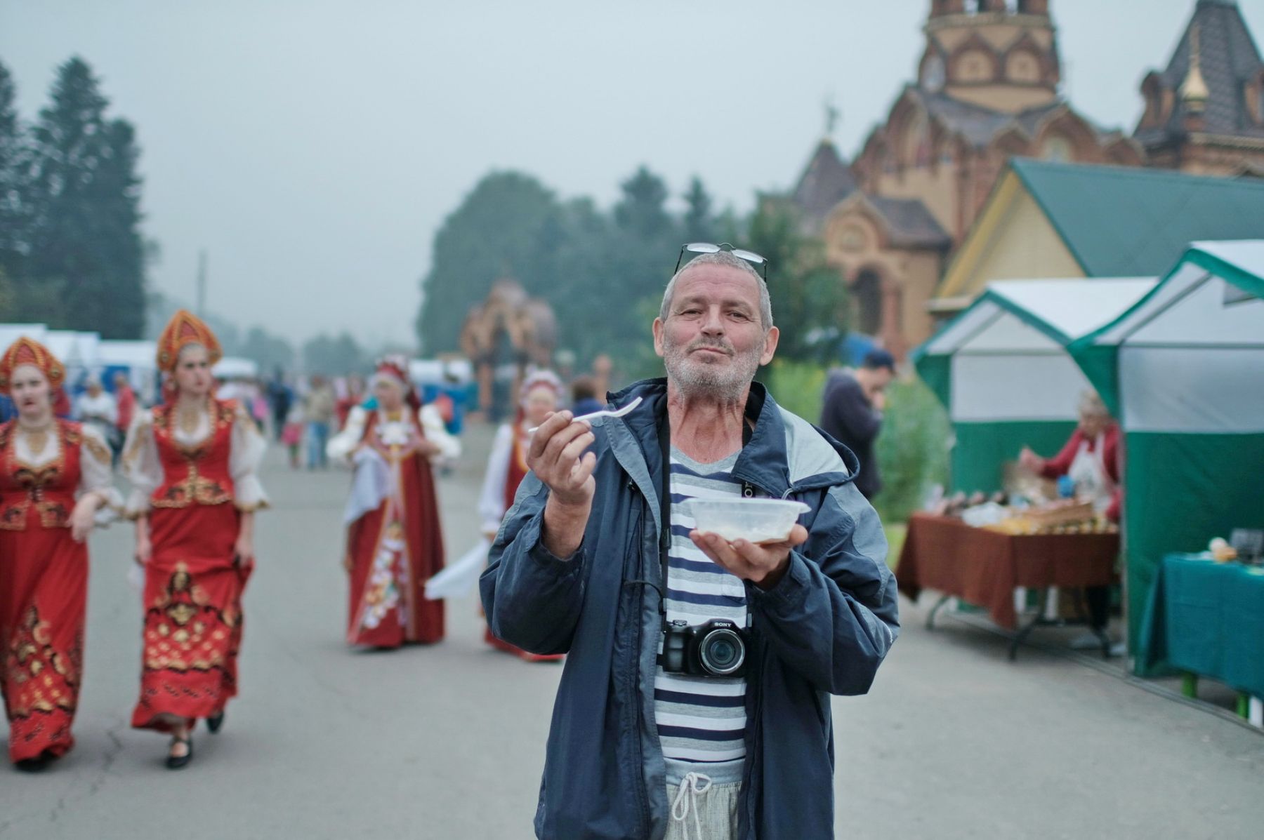 Зачем люди едут в Сростки