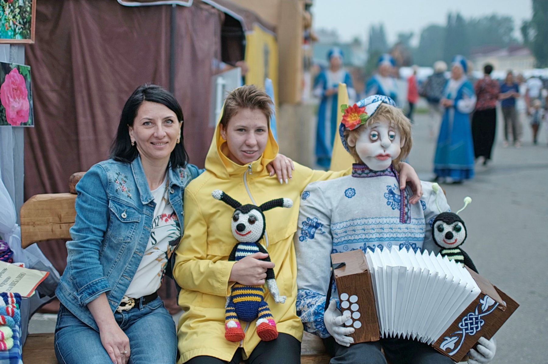 Зачем люди едут в Сростки