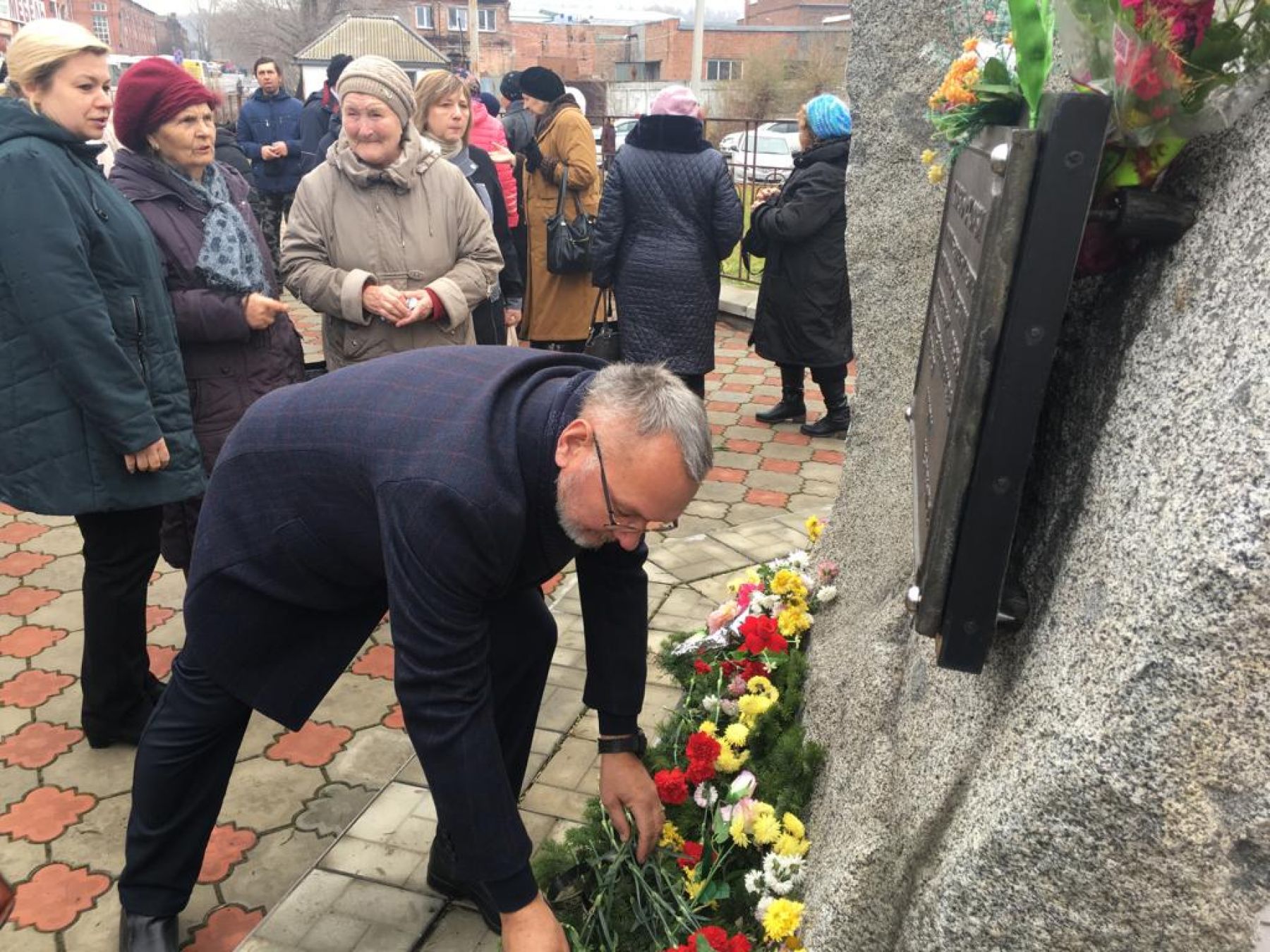 В Бийске почтили память бийчан, ставших жертвами политических репрессий 