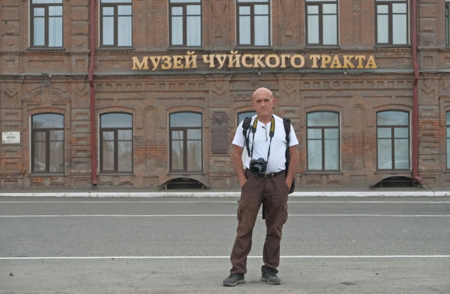 Археолог из Донецка посетил музеи Бийска, чтобы увидеть каменных баб