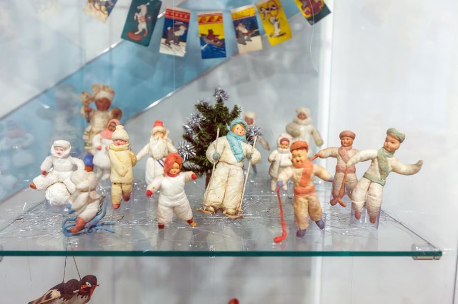 Бийский музей приглашает посмотреть на коллекцию елочных ретро-игрушек