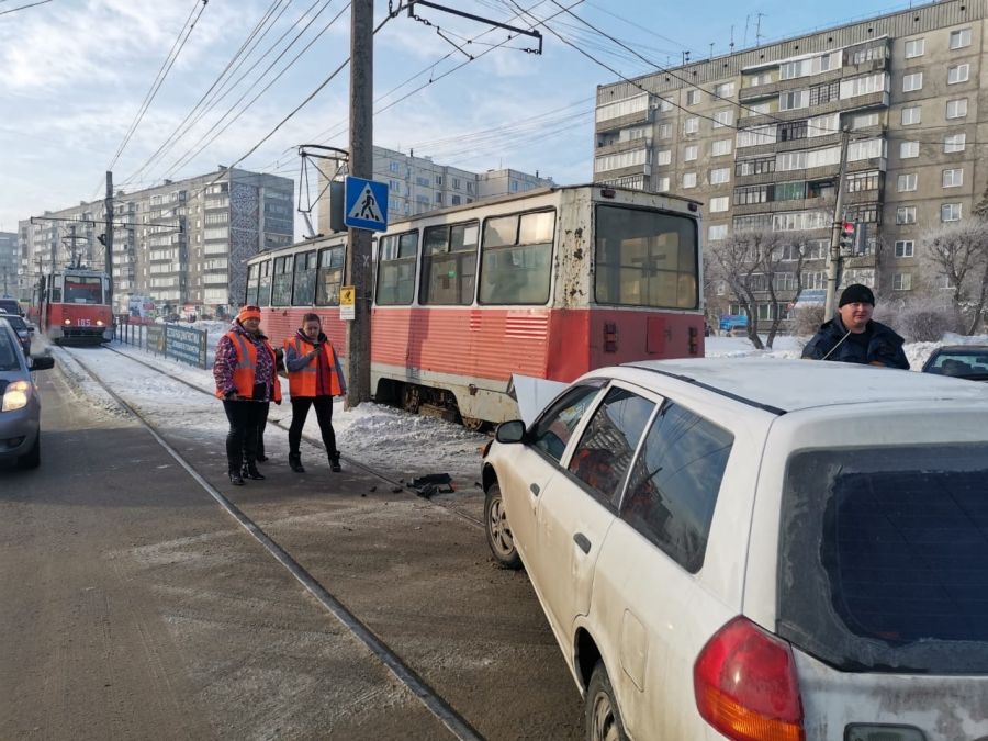Два ДТП с участием трамваев произошло в Бийске в последние дни
