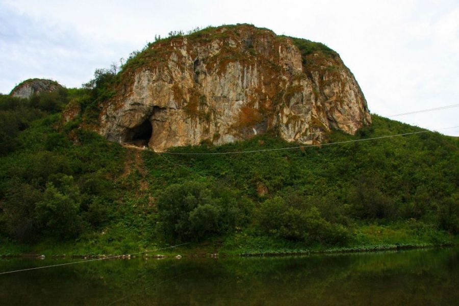 Чагырская пещера.