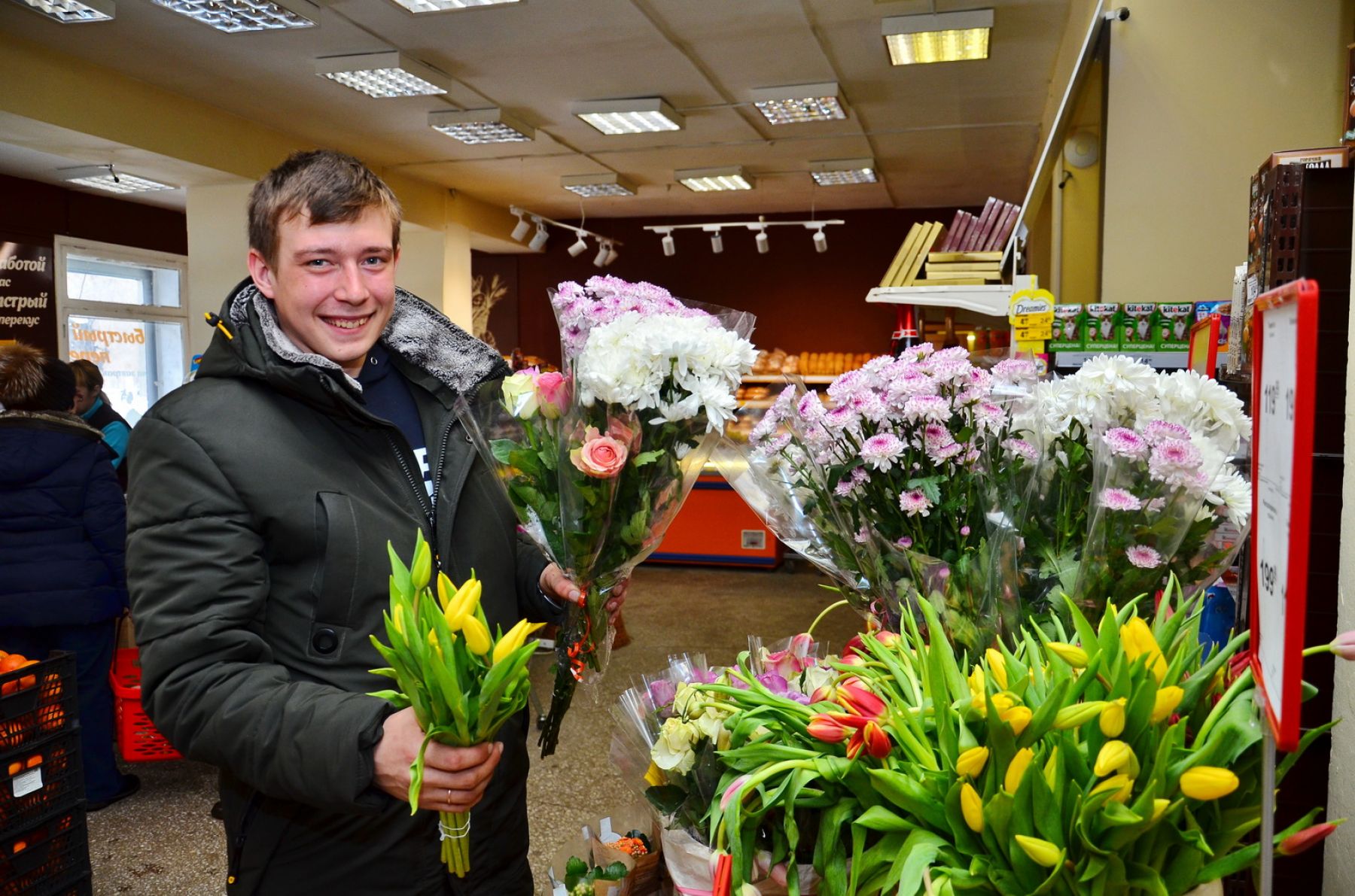 Предпраздничная суета наблюдается в цветочных отделах Бийска
