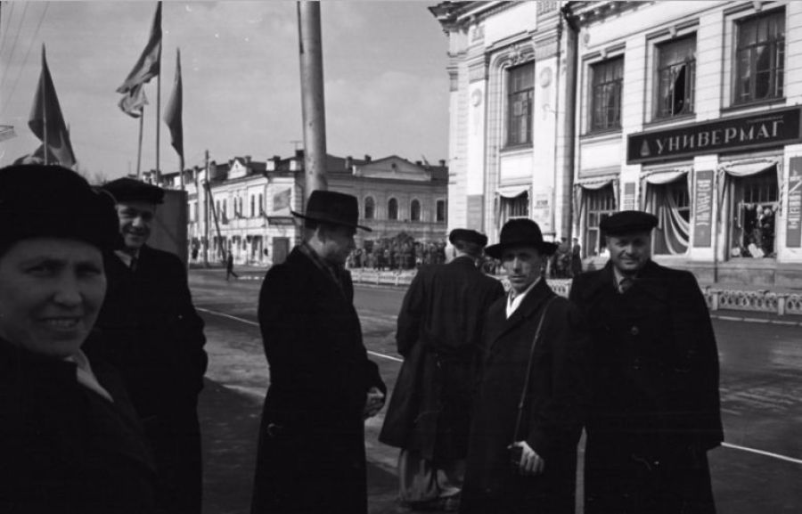 Демонстрация 1959-го года, улица Льва Толстого 