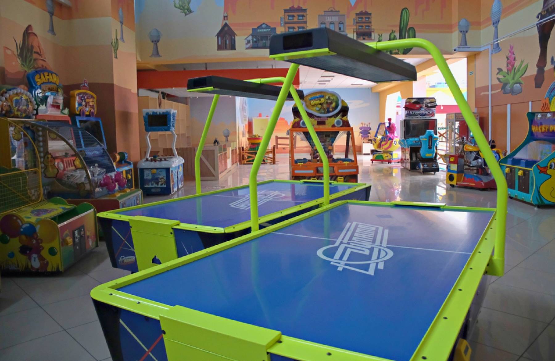 Половина здания в простое: как сфера развлечений переживает период ограничений