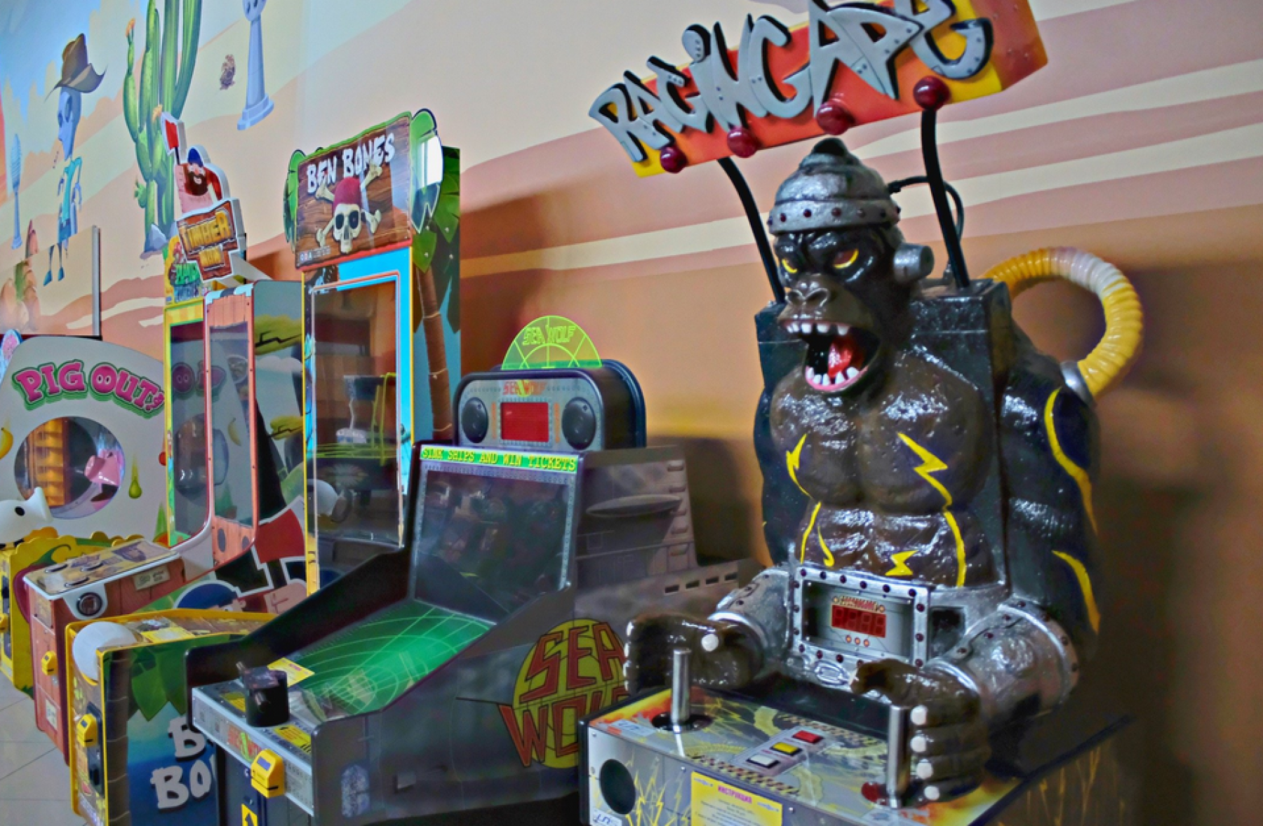 Половина здания в простое: как сфера развлечений переживает период ограничений