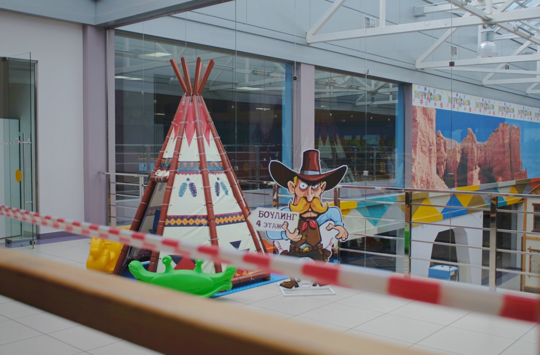 Половина здания в простое: как сфера развлечений переживает период ограничений