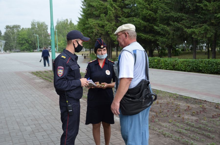 Почти полсотни полицейских вышли на «День профилактики» в Бийске