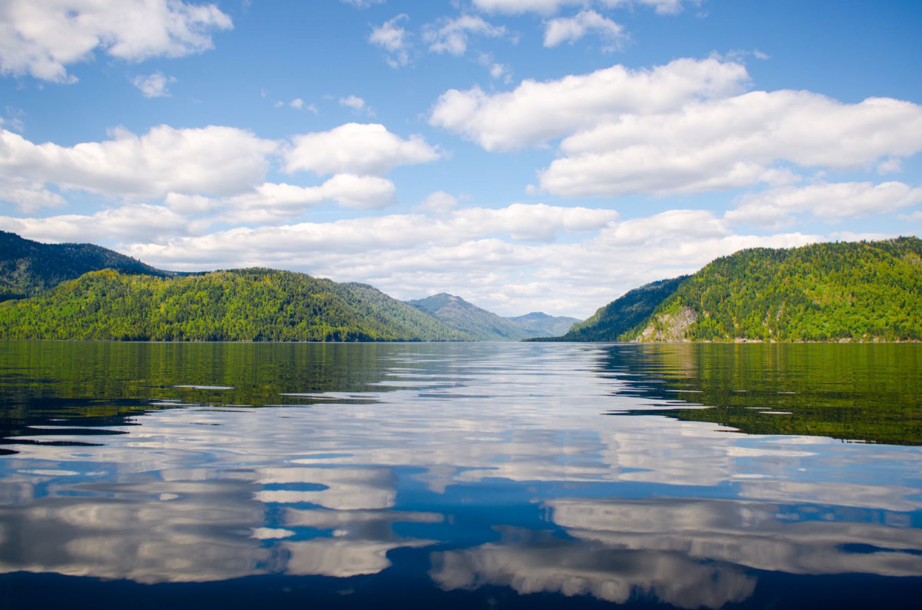 Дорогу к Телецкому озеру ремонтируют в Республике Алтай 