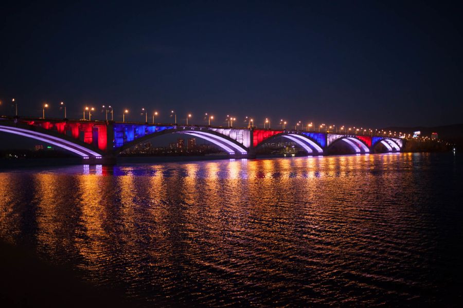 Коммунальный мост в Красноярске. Фото: Валерий Сысоев