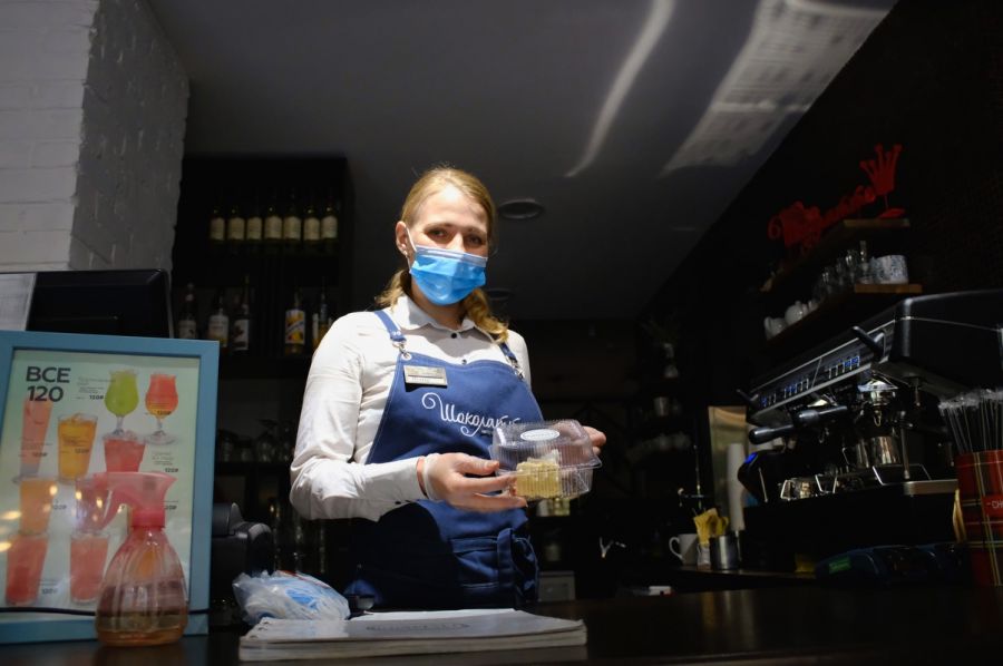 После пандемии: из 238 точек общественного питания в Бийске заработали 123 