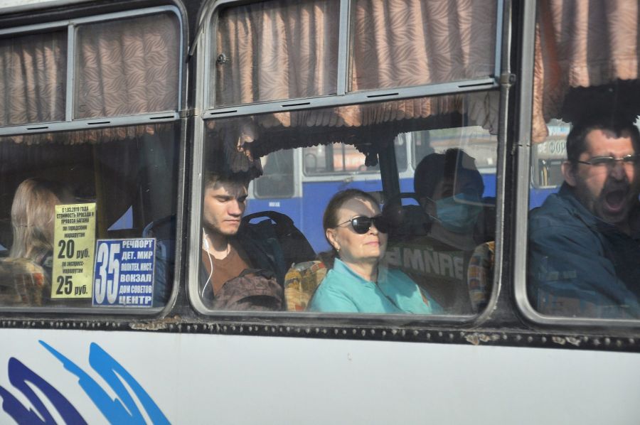 В последний вагон: почему в трамваях и автобусах Бийска никто не хочет ездить 
