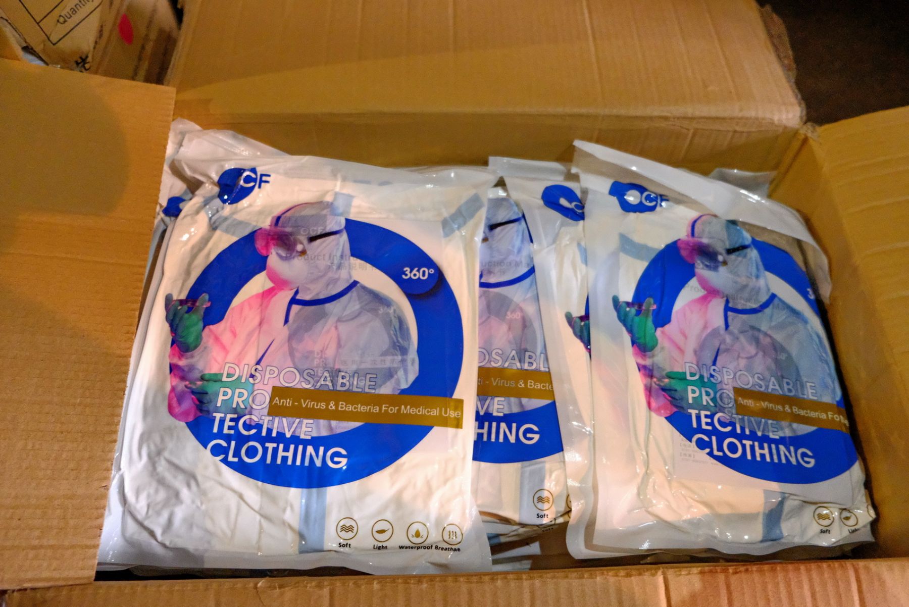 В Бийске среди медиков распределили гуманитарную помощь из Москвы