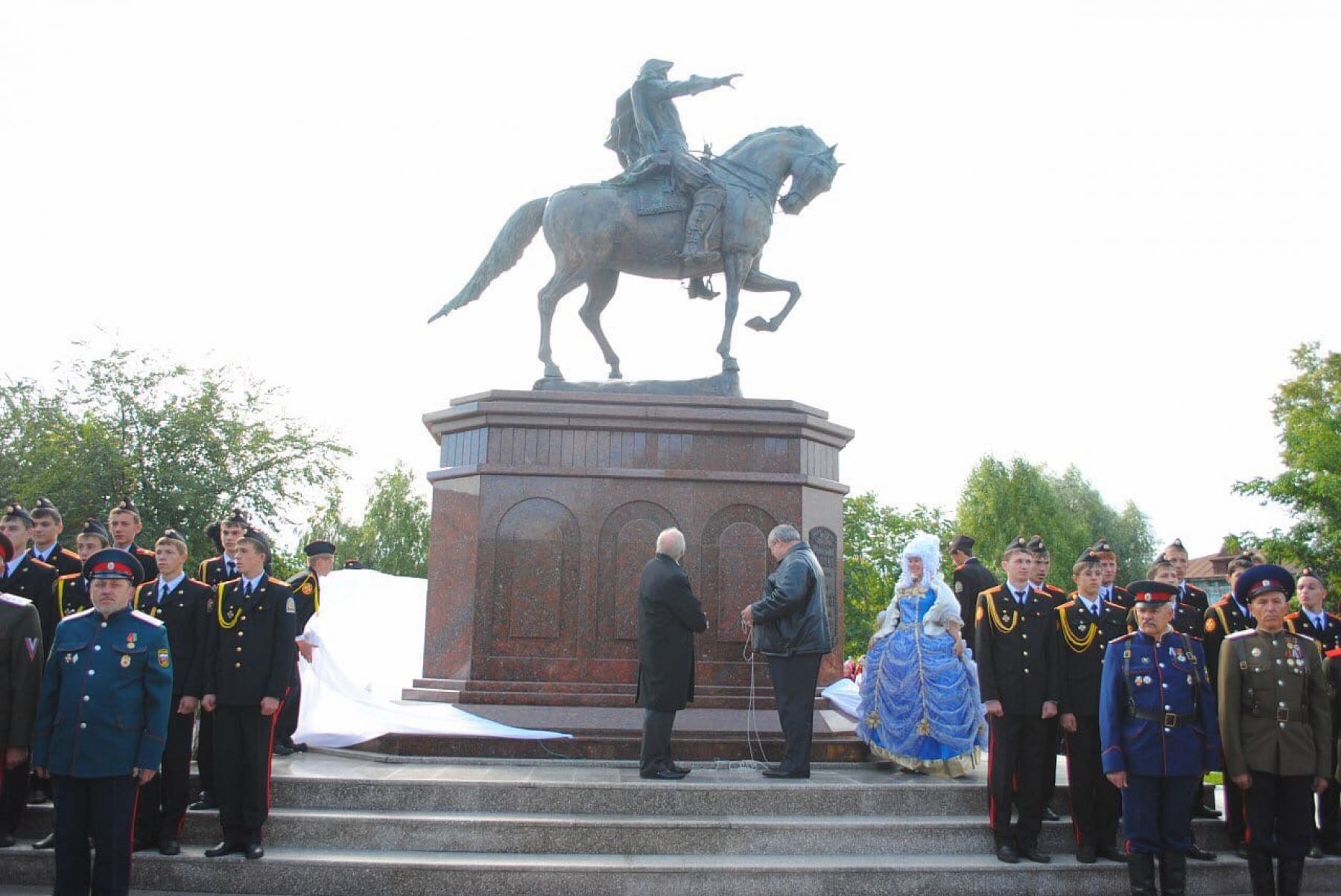 Открытие памятника Петру Первому в парке Леонида Гаркавого, 18 сентября 2010 года 