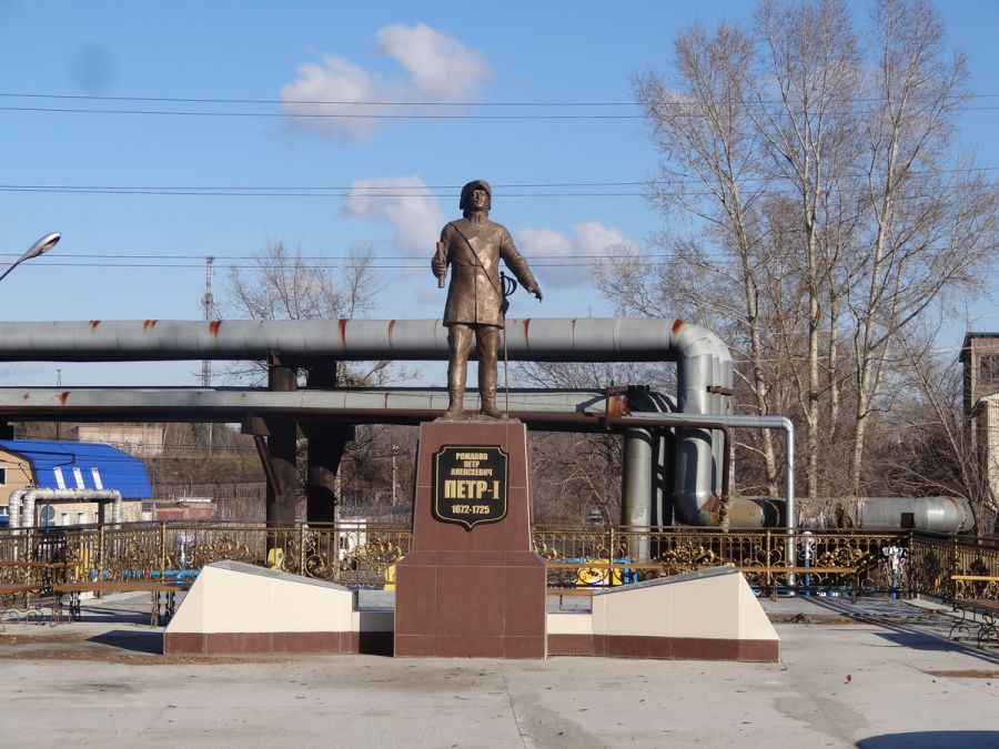 Памятник Петру Первому в Александровском парке