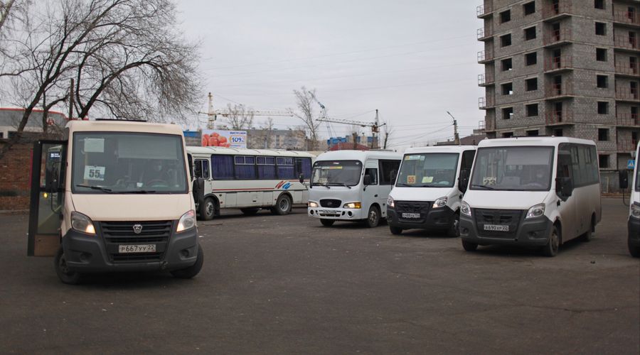 После укрупнения в Бийске работает пять автоперевозчиков.