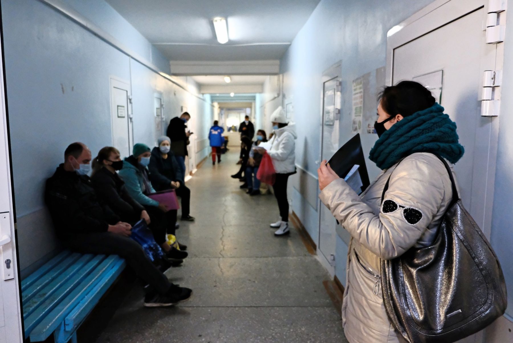 Скорая слушает: как "неотложка" Бийска работает с ковидными пациентами