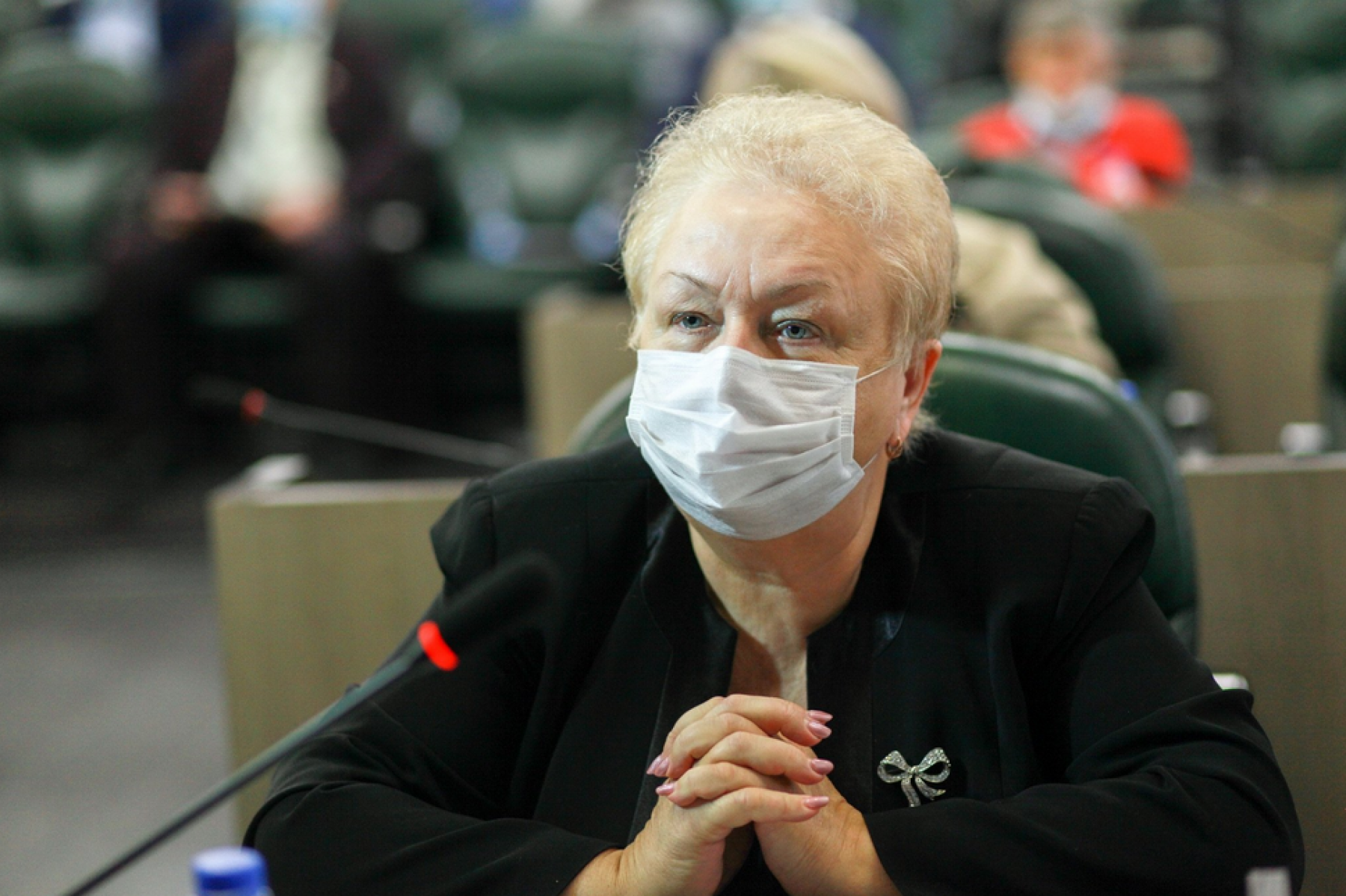 Депутаты Бийска просят мэрию очистить дороги от снега для проезда скорой помощи