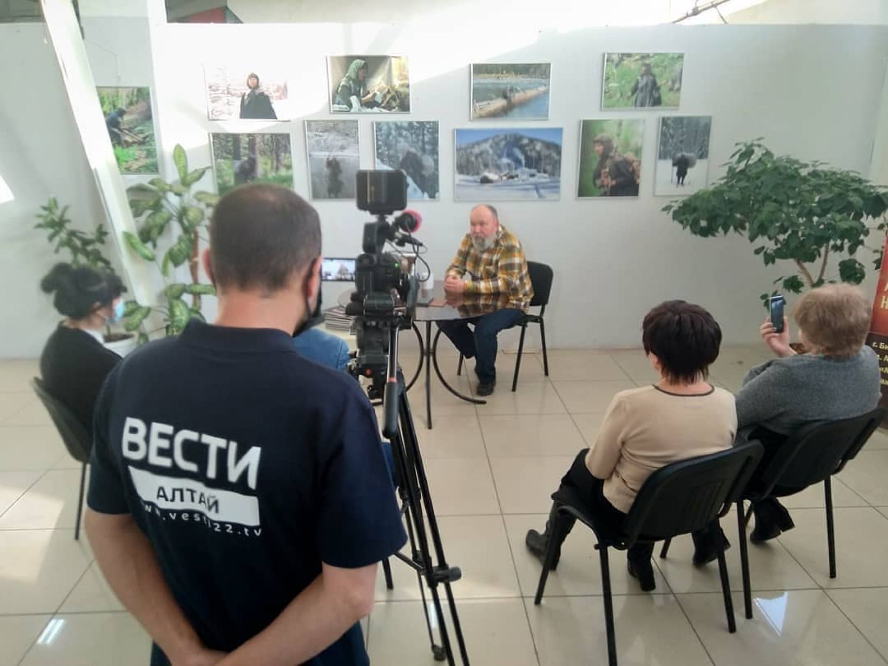 В Бийске презентовали книгу истории жизни старообрядческой семьи Лыковых