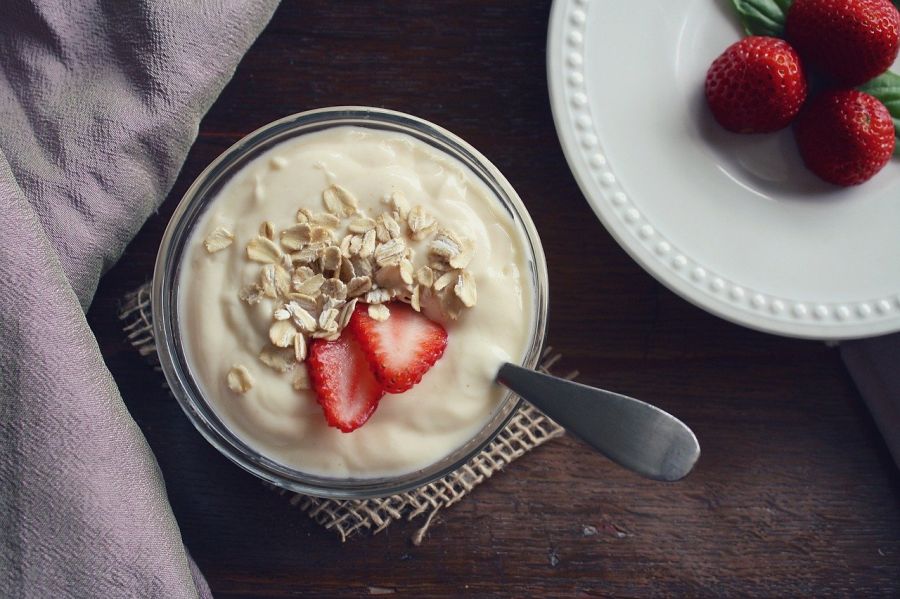 Похудей к Новому году: как сбросить килограммы на йогуртовой диете
