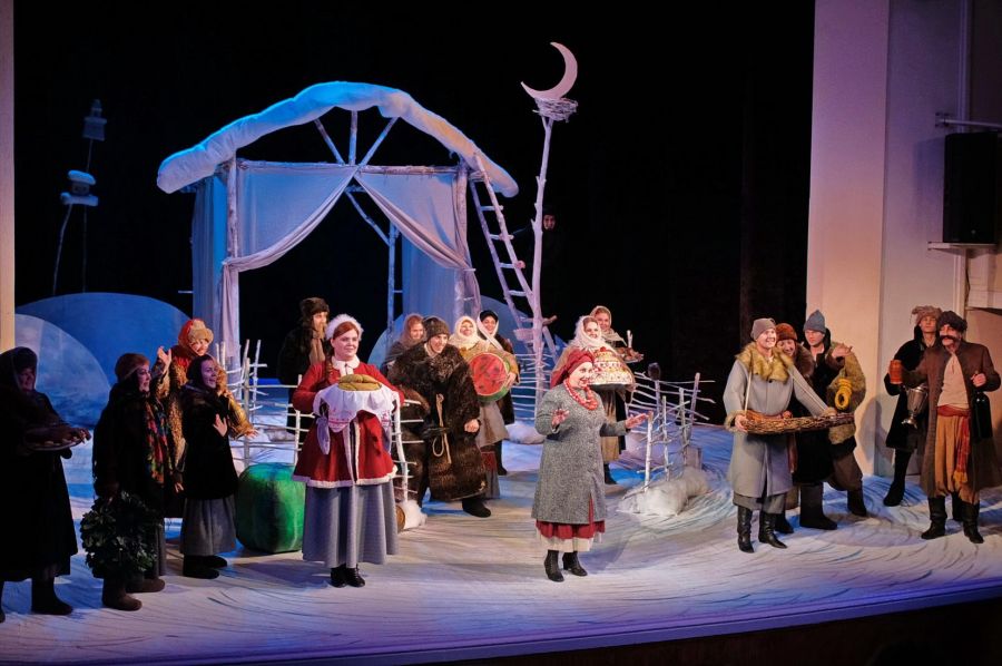 Представление без хороводов: в бийском Драмтеатре готовятся к Новому году