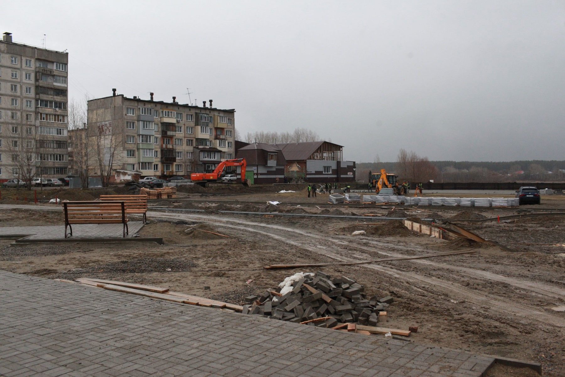 Субподрядчики, работавшие в парке на Зеленке, считают, что власти их "кидают"