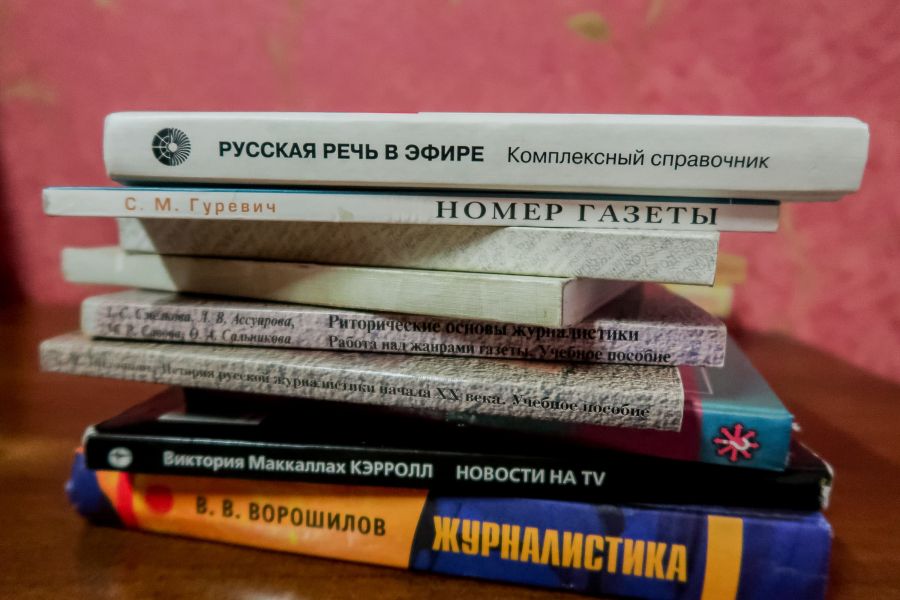 Звони и «ехай»: филологи отмечают интересные трансформации в русском языке